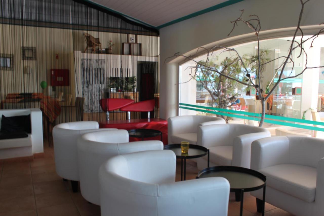 Cozy And Stylish Studio Apt Just 800M From The Beach - New On Booking! Albufeira Luaran gambar